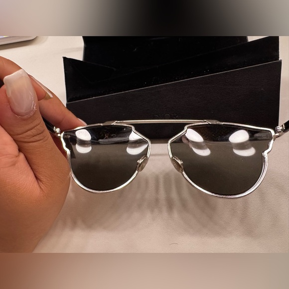Dior Studded So Real Sunglasses - Picture 4 of 8